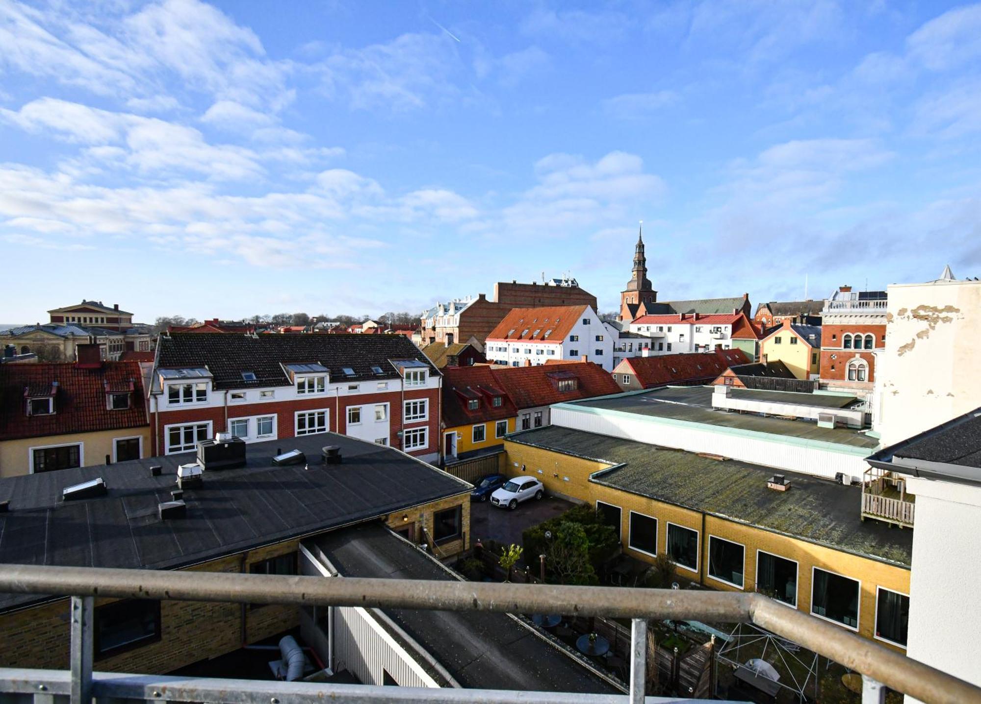 Prins Carl Ystad Luaran gambar